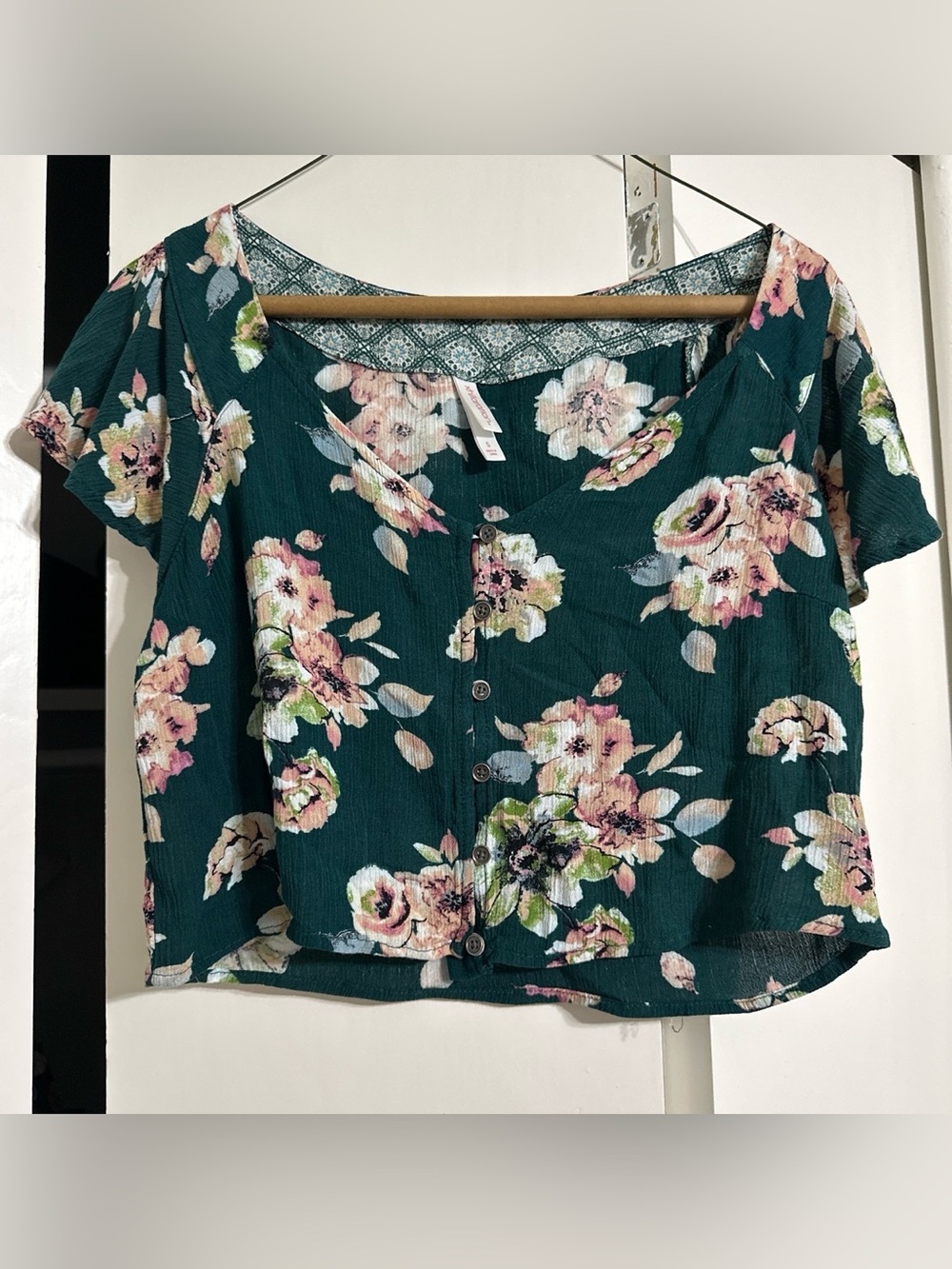 Floral Button-Front Women's Top in Green and Pink